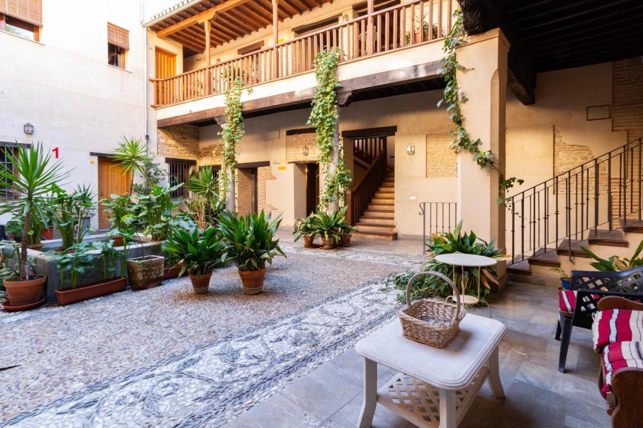 Atico Junto Al Albaicin Con Terraza Apartment Granada Exterior photo
