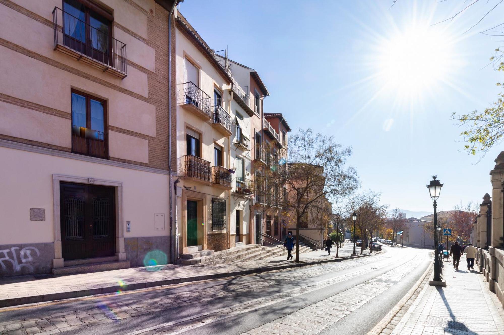 Atico Junto Al Albaicin Con Terraza Apartment Granada Exterior photo